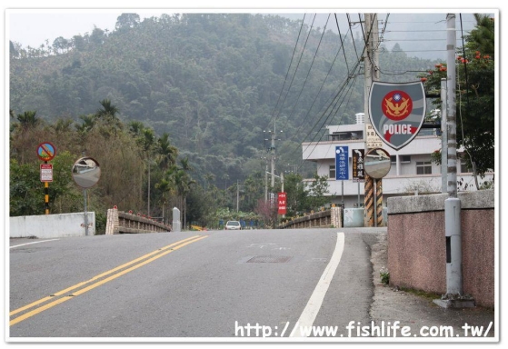 經過五城派出所再往前行駛 經過五城派出所再往前行駛